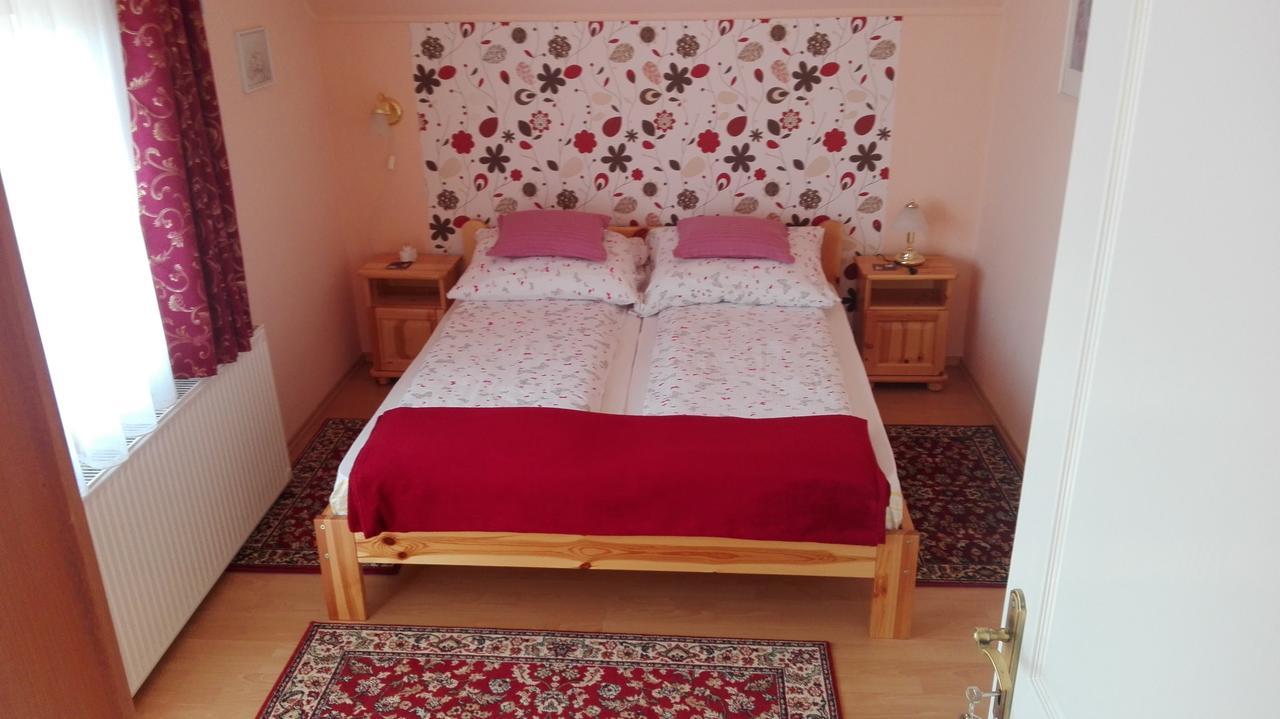 Marina-Buek Apartmanhaz 外观 照片